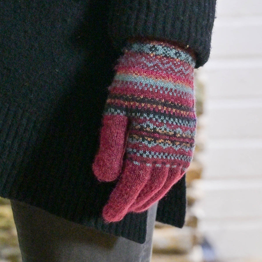Finola burgundy fair isle knit gloves